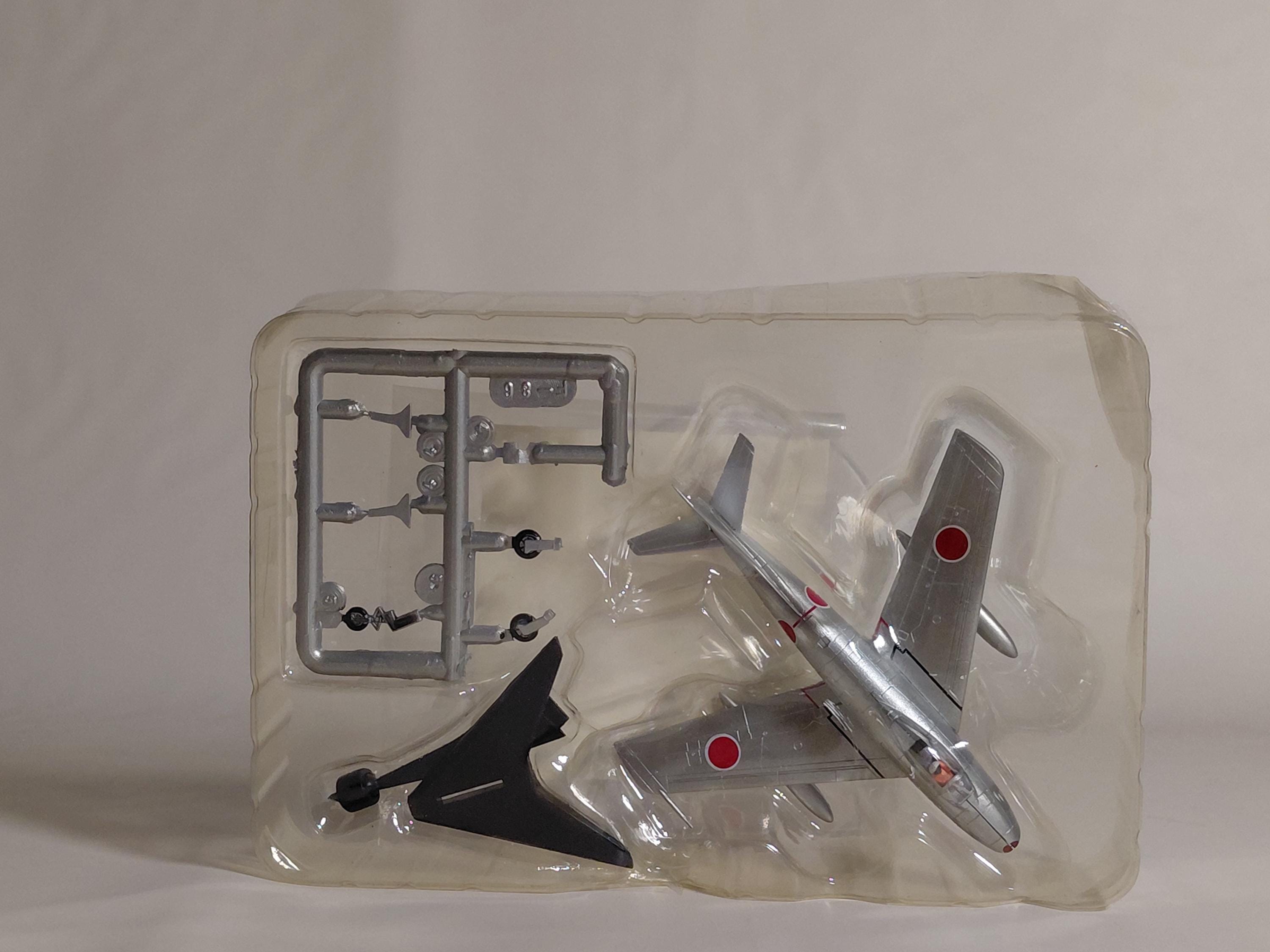 F-toys 1/144 JASDF Collection 2 F-86F Air Self-Defense Force Komaki Base 8Th Squadron