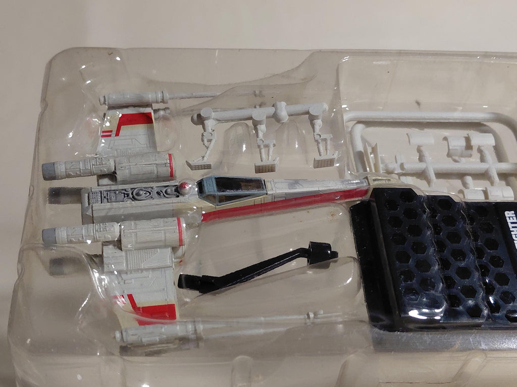 Star Wars F-Toys Star War vol.3 #01 X Wing Starfighter Red2 1/144 Scale Vehicle Model