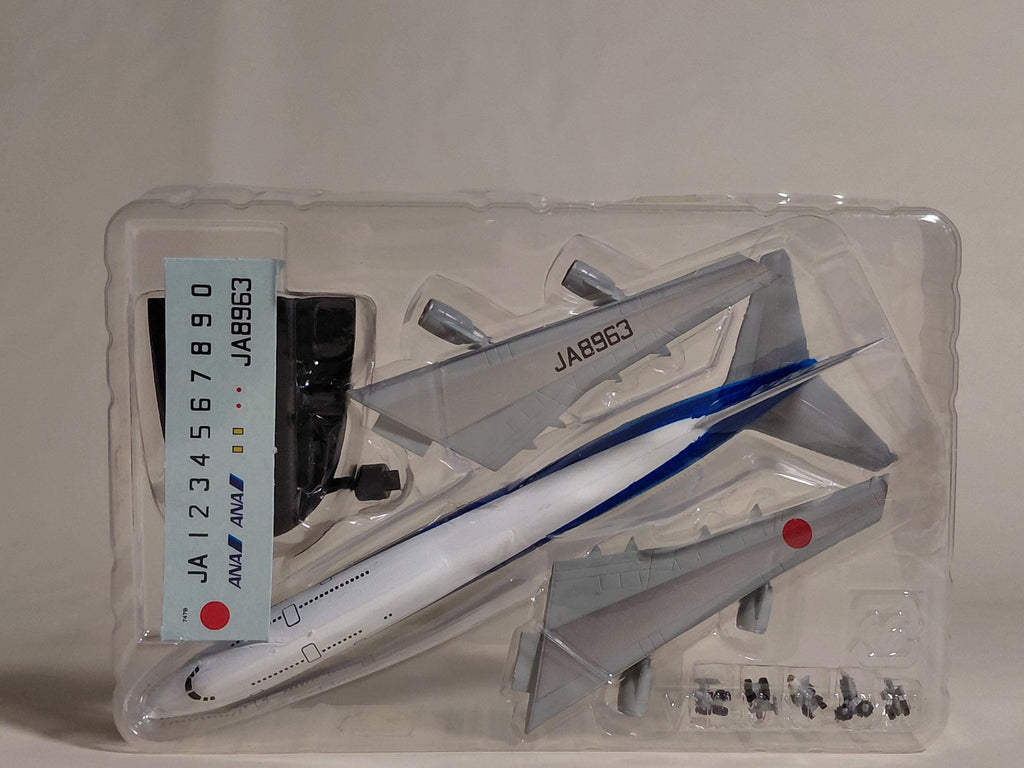 F-toys ANA Wing Collection B-747-400 JA8963