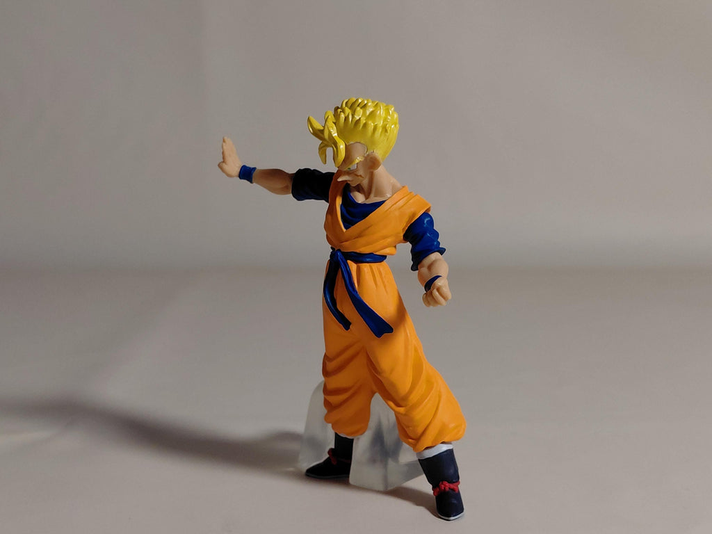 Bandai Dragonball Dragon ball Z HG Gashapon Figure Part 9 Future Gohan Saiyan Ver Vintage 2005