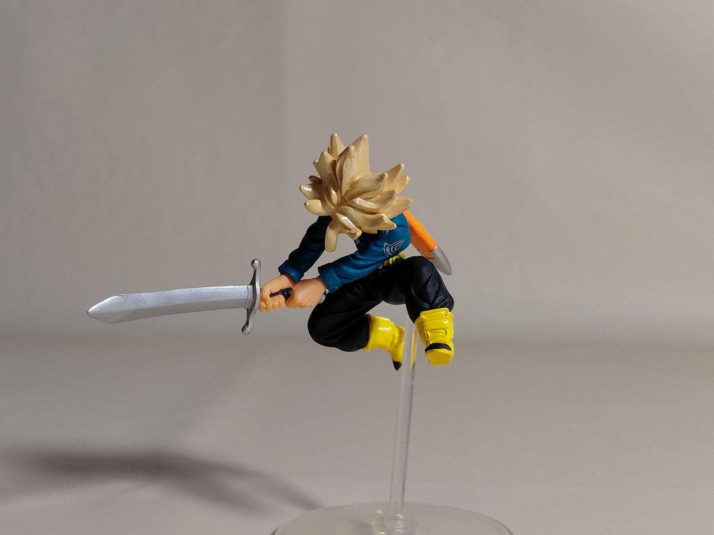 HG Dragon Ball Z 11 ~The Young Man from the Future~ Gashapon Trunks (Super Saiyan)
