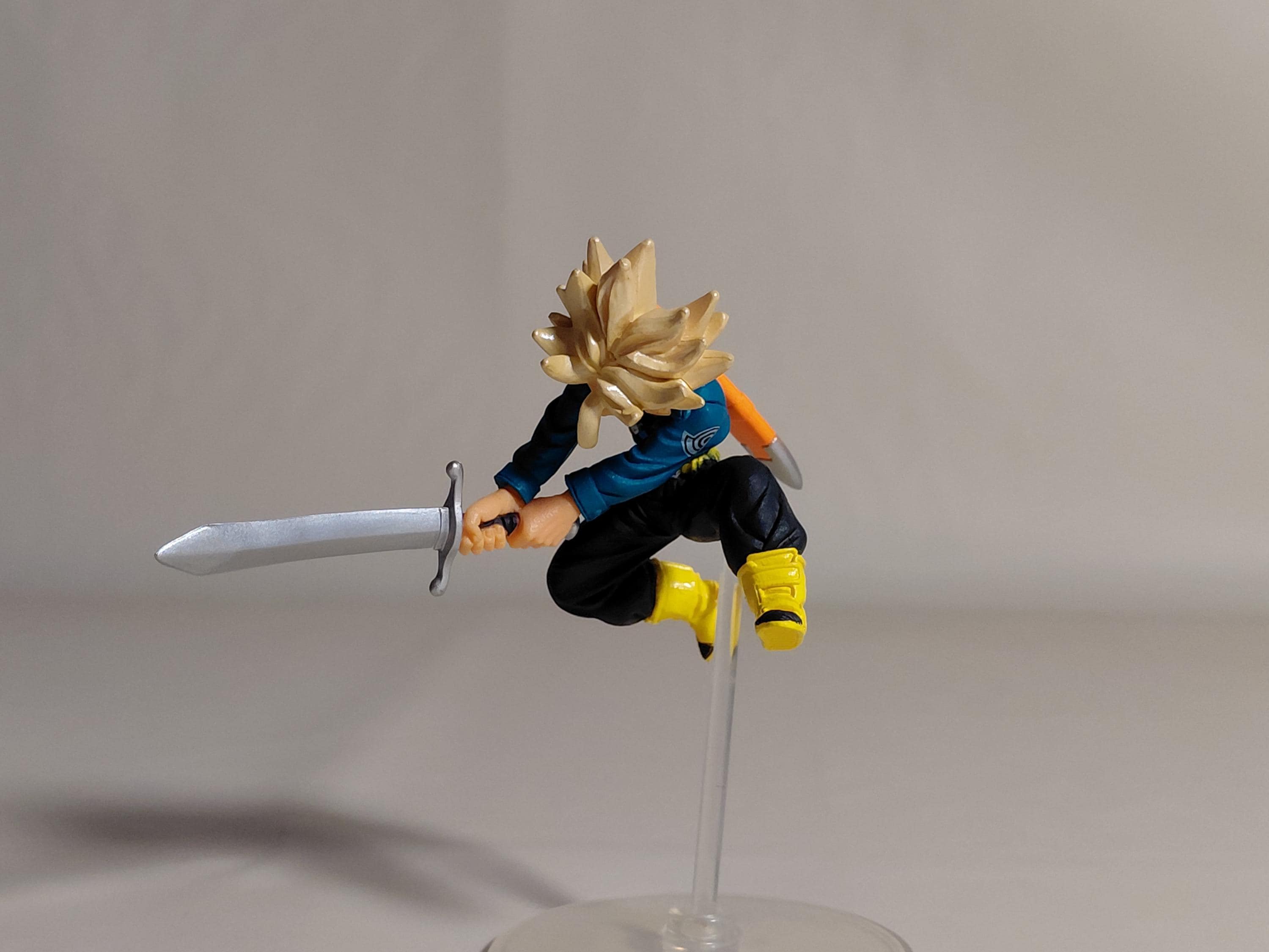 HG Dragon Ball Z 11 ~The Young Man from the Future~ Gashapon Trunks (Super Saiyan)