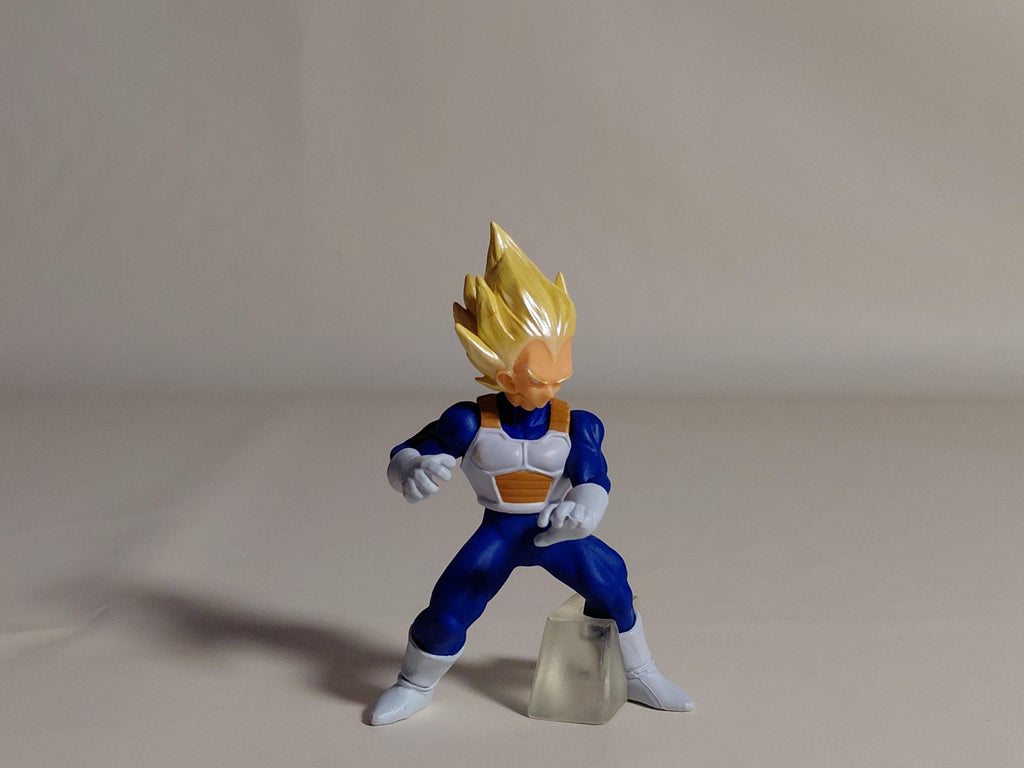 HG Dragon Ball Z 10 ~Saiyan Special Edition~ Gashapon Vegeta (Super Saiyan) Single Item Vintage 2005