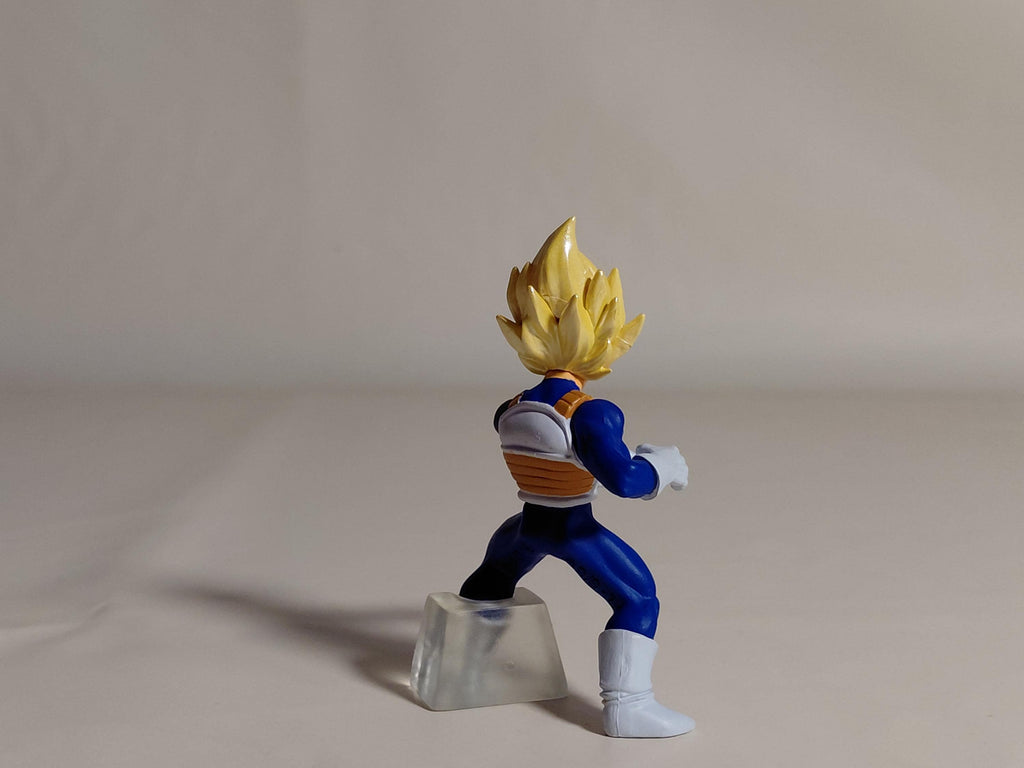 HG Dragon Ball Z 10 ~Saiyan Special Edition~ Gashapon Vegeta (Super Saiyan) Single Item Vintage 2005