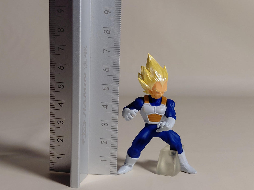 HG Dragon Ball Z 10 ~Saiyan Special Edition~ Gashapon Vegeta (Super Saiyan) Single Item Vintage 2005