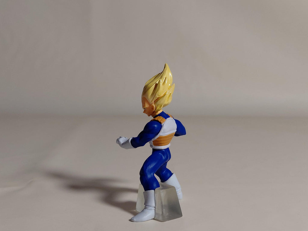 HG Dragon Ball Z 10 ~Saiyan Special Edition~ Gashapon Vegeta (Super Saiyan) Single Item Vintage 2005