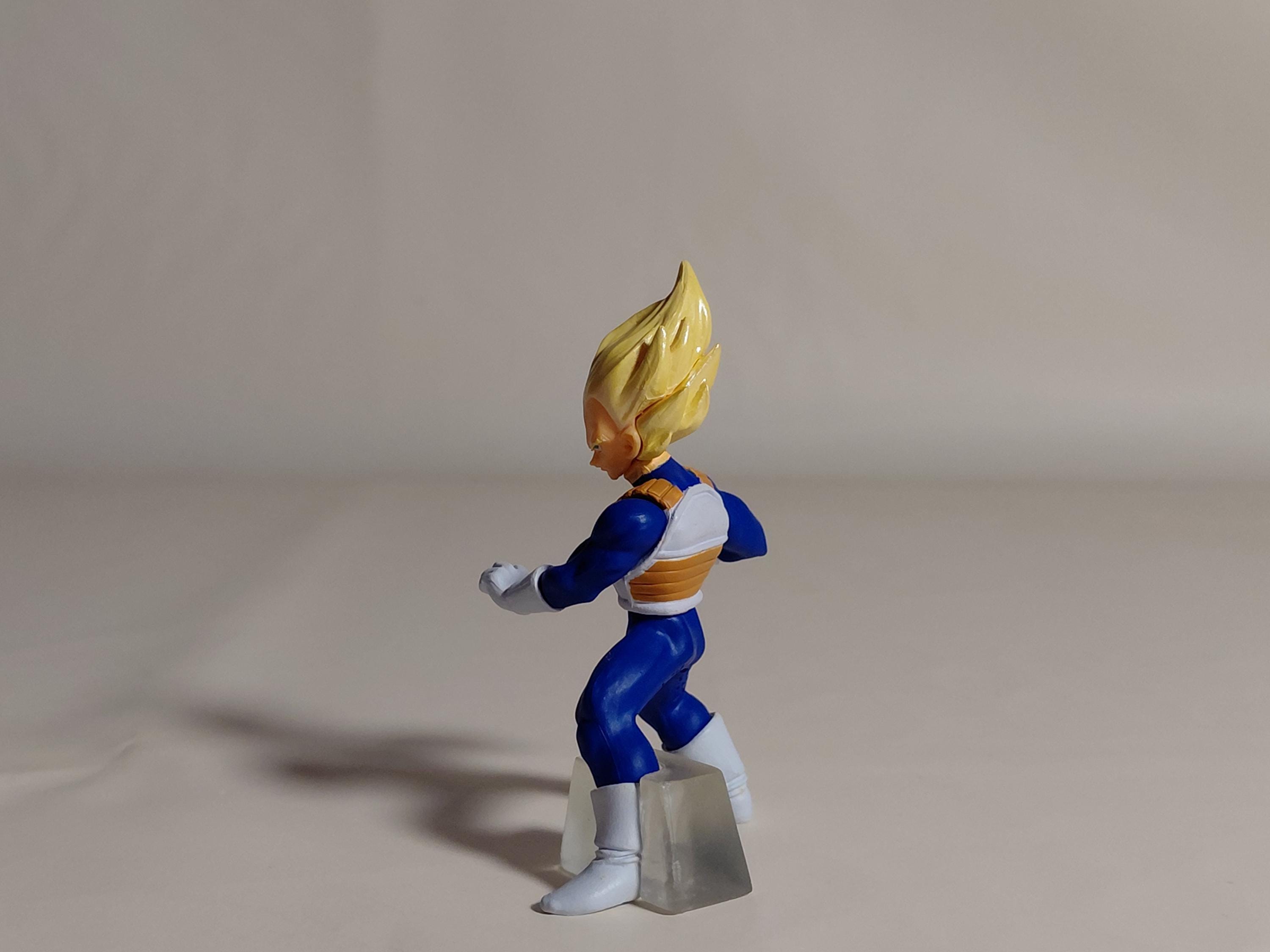 HG Dragon Ball Z 10 ~Saiyan Special Edition~ Gashapon Vegeta (Super Saiyan) Single Item Vintage 2005