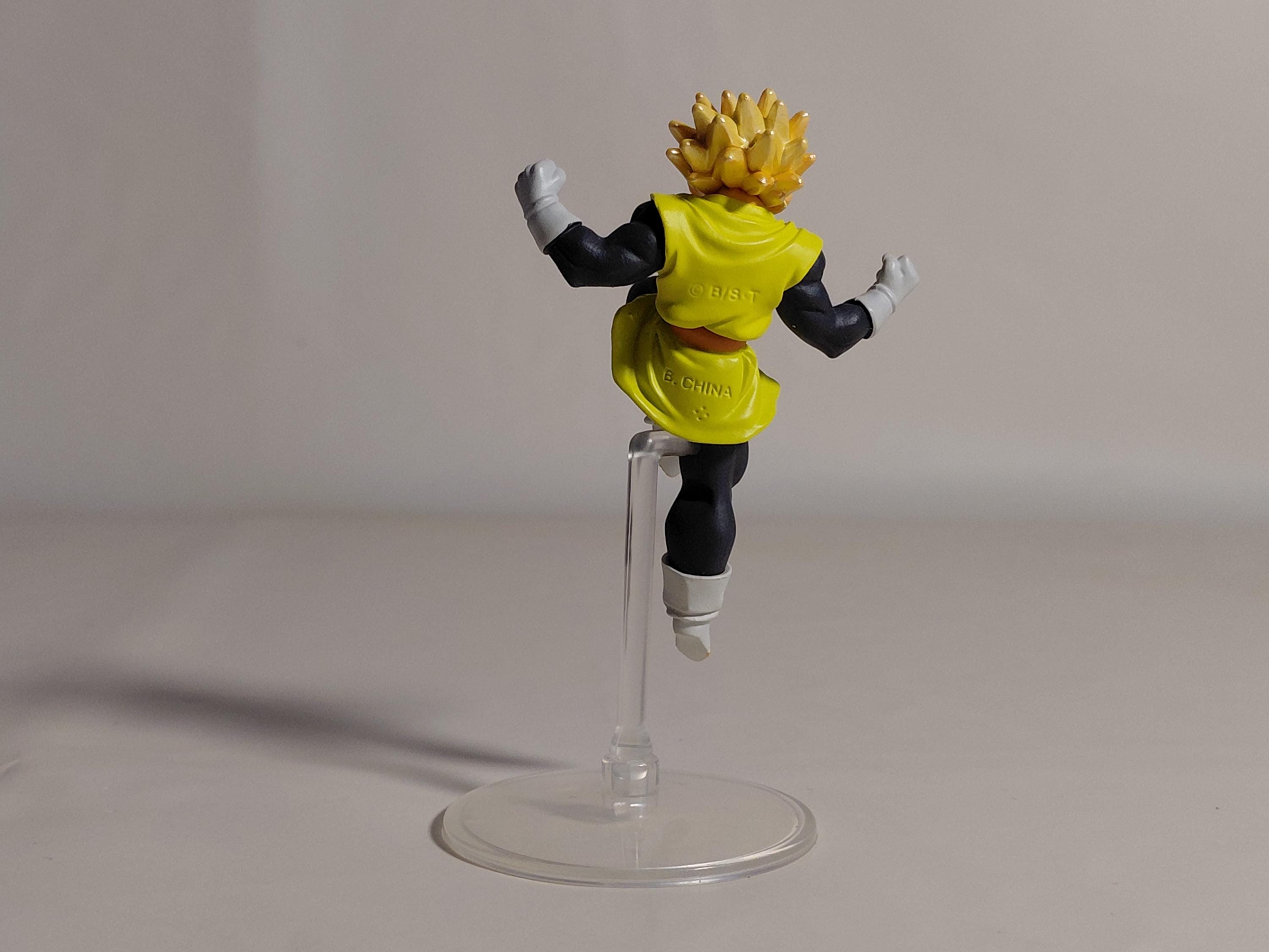 Bandai Dragonball Z 16 HG Gashapon FigureSon Gohan (Super Saiyan 2)