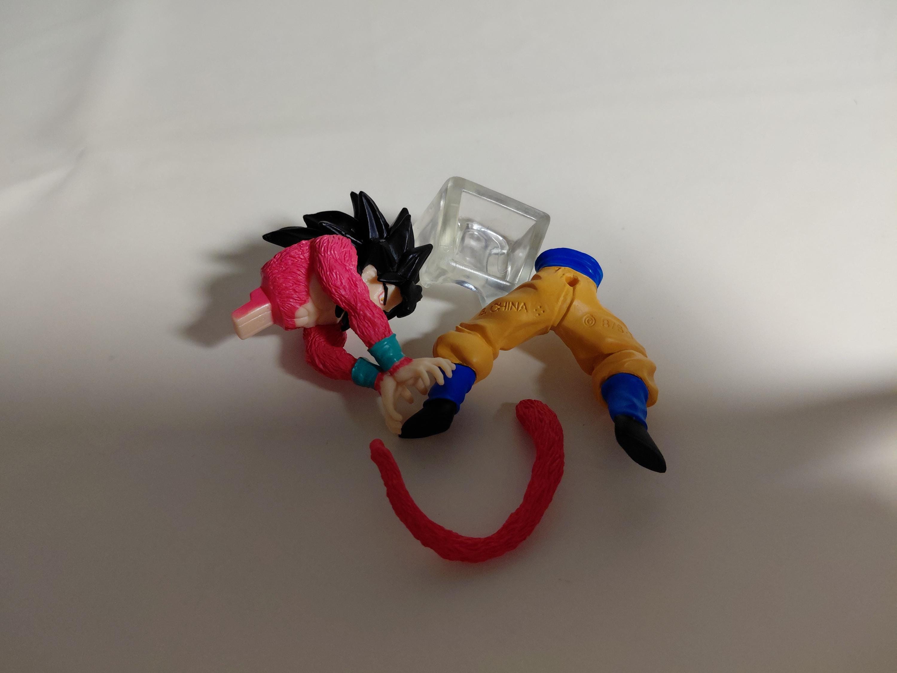 Gashapon HG Dragon Ball GT2 ~Birth of the Evil Dragon~ Son Goku (Super Saiyan 4)