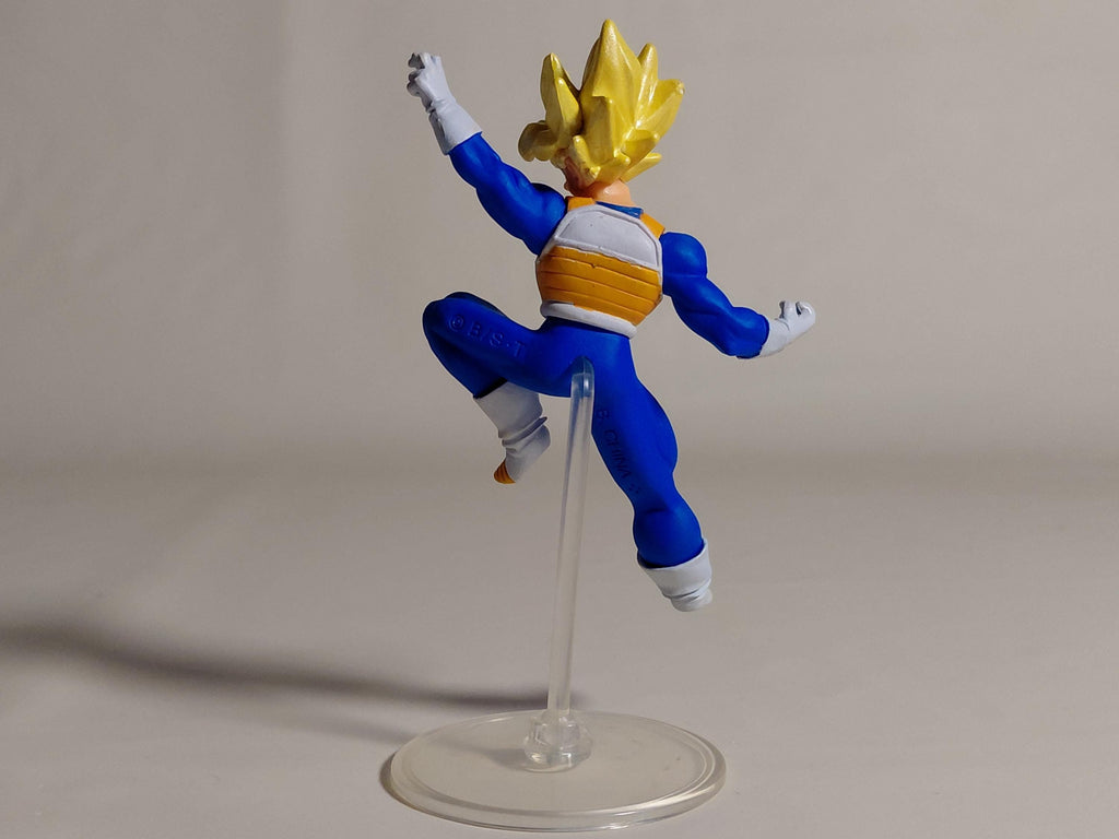 HG Dragon Ball Z 12 Son Goku Super Saiyan Figure BANDAI Room of Spirit and Time