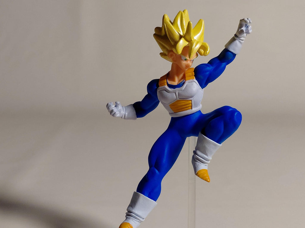 HG Dragon Ball Z 12 Son Goku Super Saiyan Figure BANDAI Room of Spirit and Time
