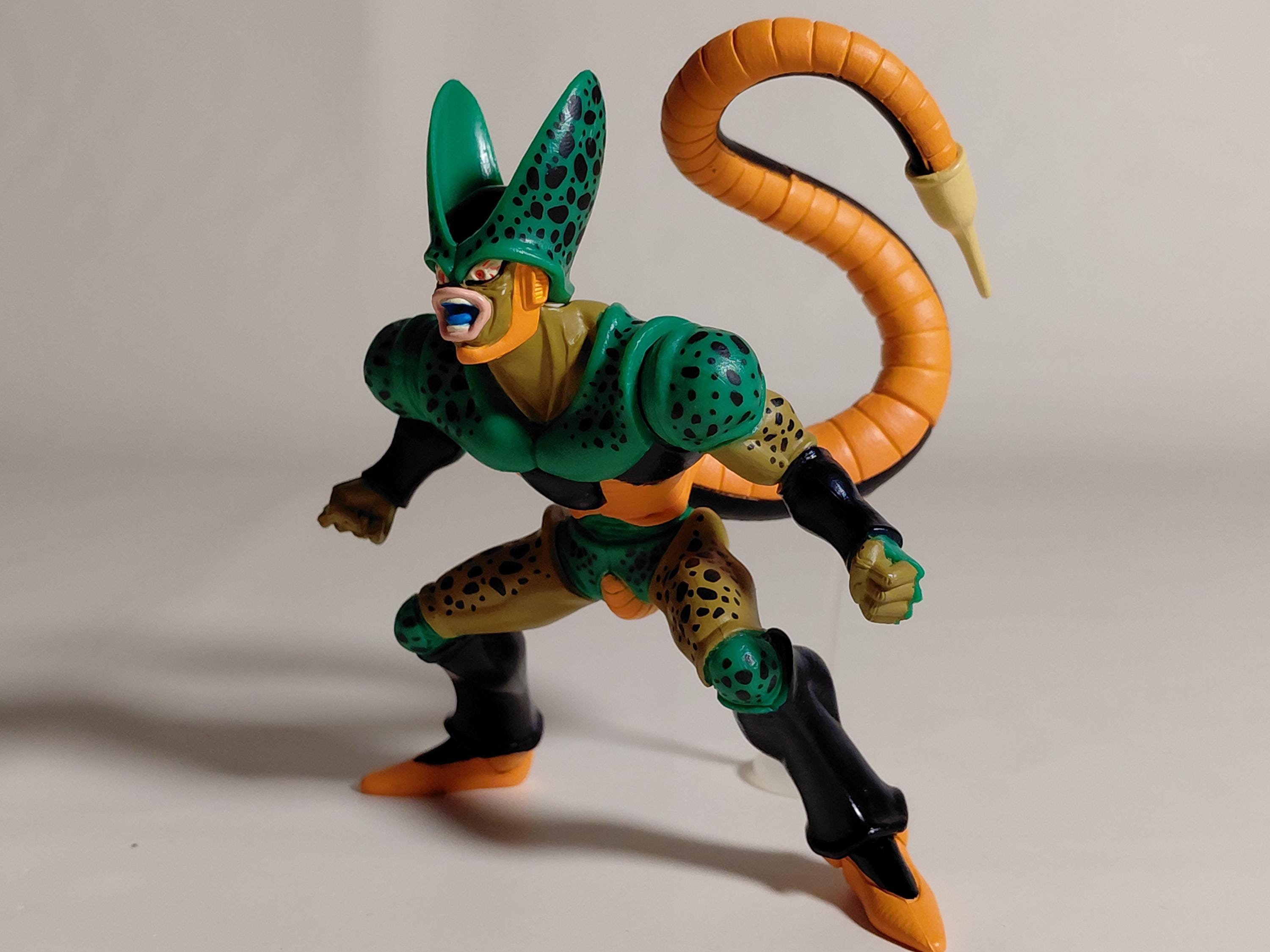 2004 HG 05 Vintage Dragon Ball Z ~ Cell 2nd form Gashapon Bandai