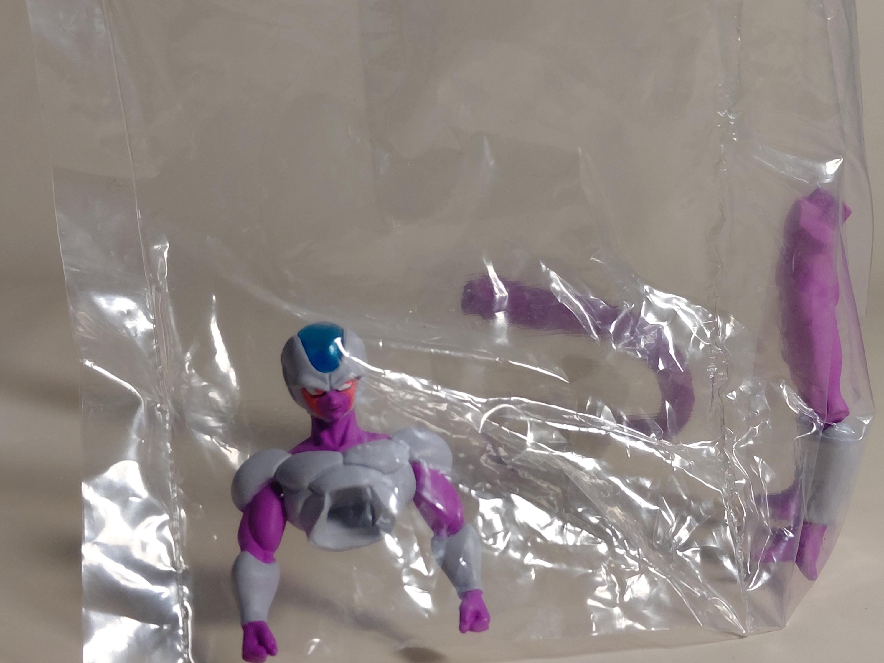 Bandai 2006 HG Series Dragon Ball Z 11 ~The Young Man from the Future~~ Cooler