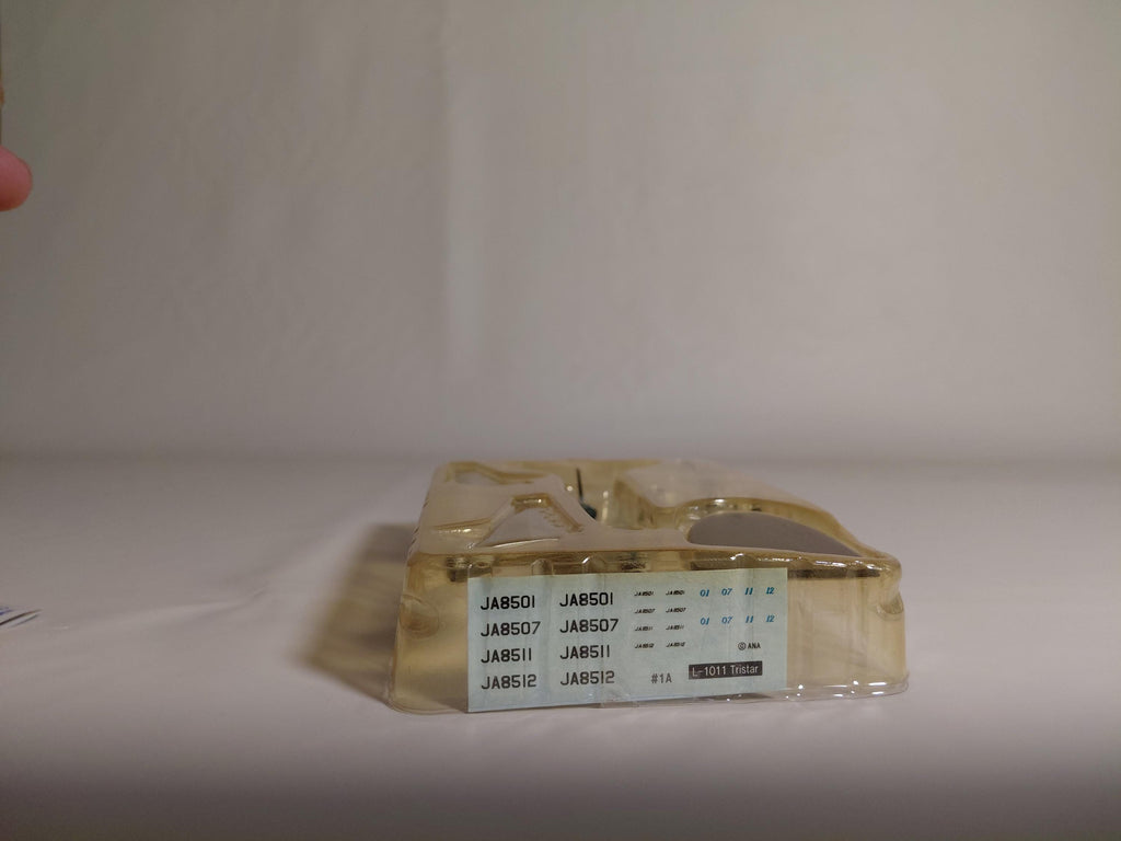F-Toys ANA Wing Collection 3 #5A 1/300 F-27 Early Paint Scheme