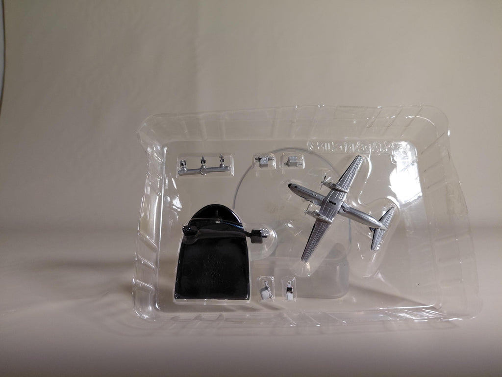 F-toys 1/500 ANA Wing Collection 2. YS-11 JA8756 Triton blue paint (#1B)