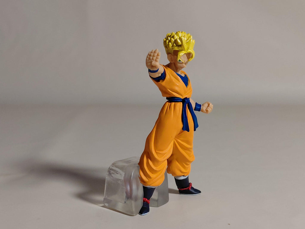 Bandai Dragonball Dragon ball Z HG Gashapon Figure Part 9 Future Gohan Saiyan Ver Vintage 2005
