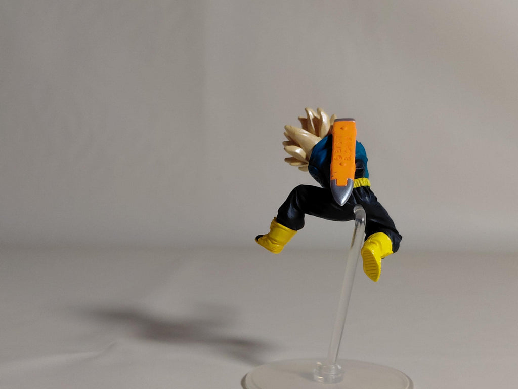 HG Dragon Ball Z 11 ~The Young Man from the Future~ Gashapon Trunks (Super Saiyan)