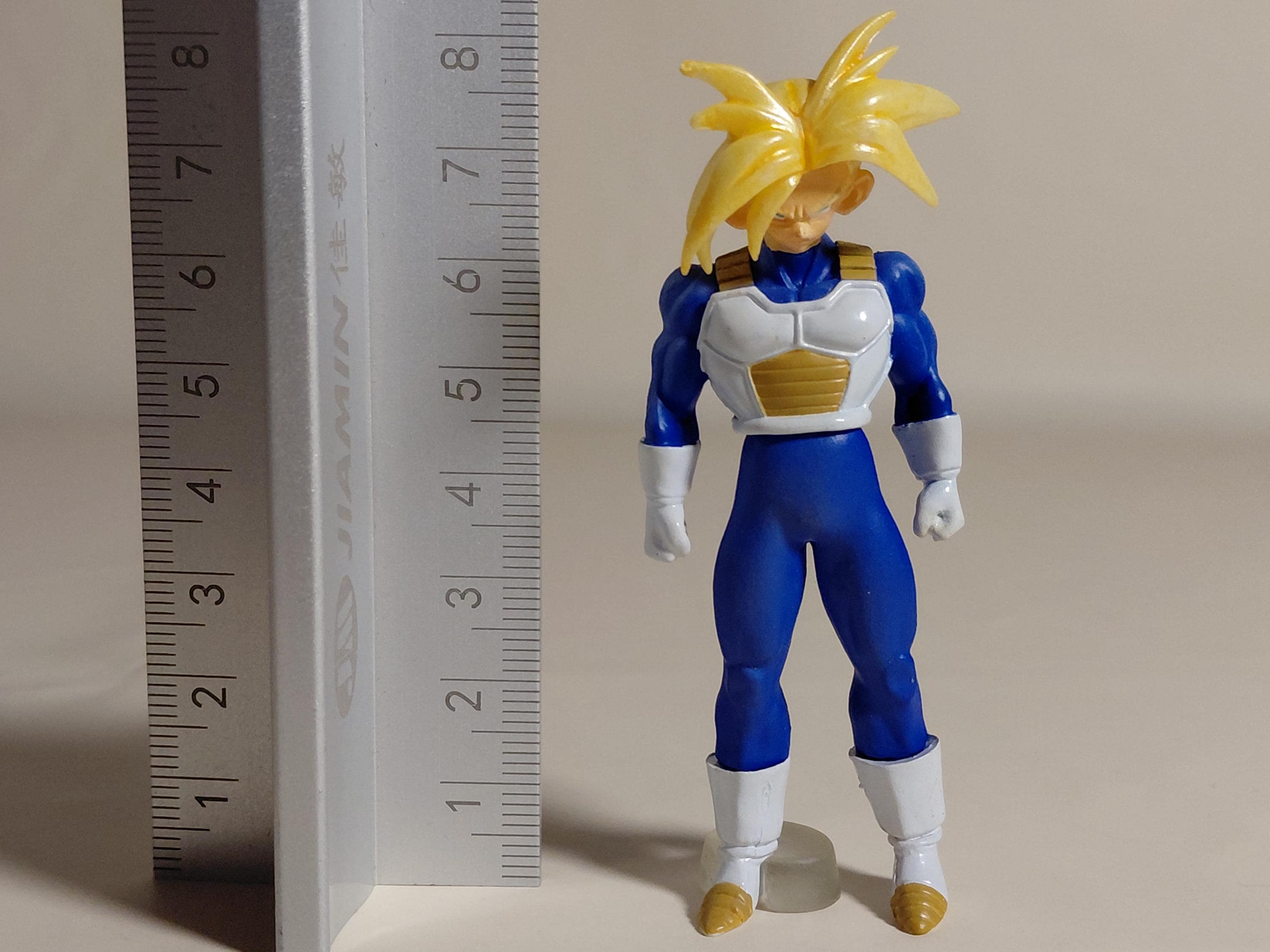 Gashapon HG Dragon Ball Z HG Trunks (Super Saiyan)