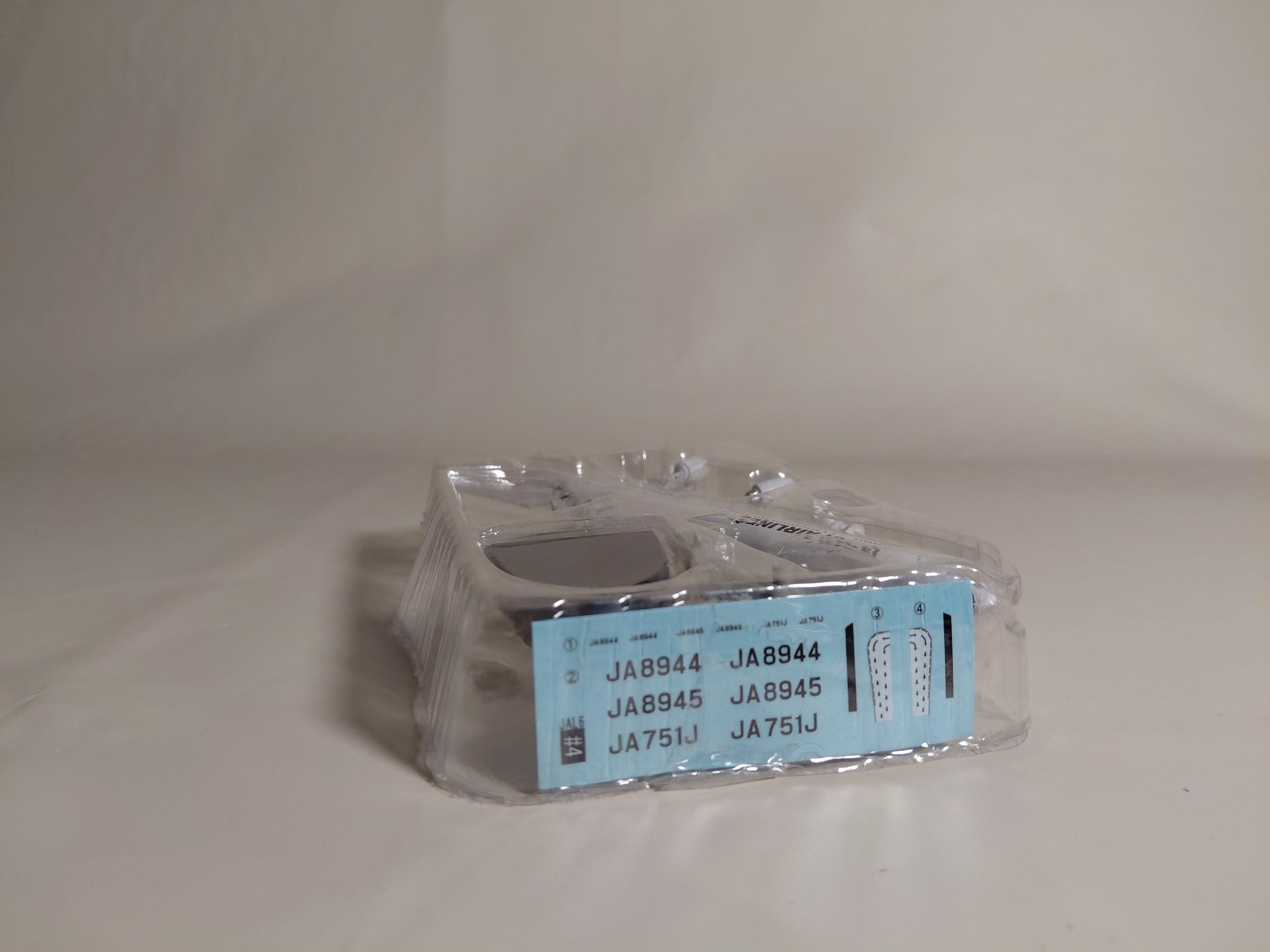 F-toys 1/500 JAL Wing Collection 6 #4 Boeing 777-300
