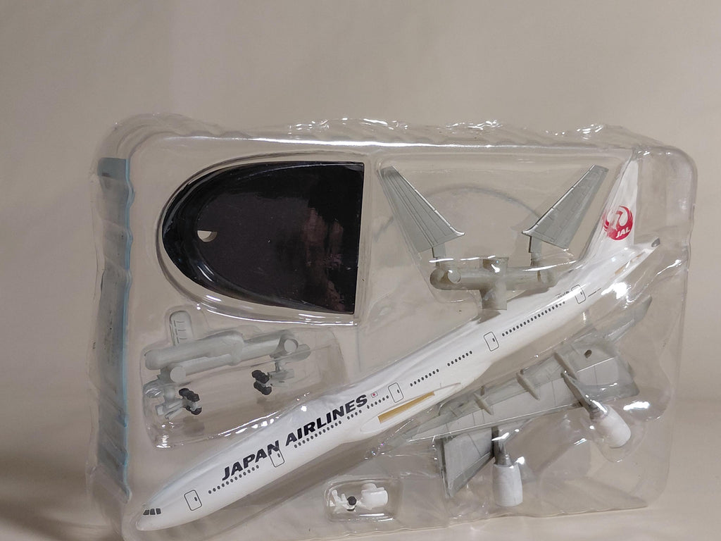 F-toys 1/500 JAL Wing Collection 6 #5. Boeing B777-300ER Japan Airlines