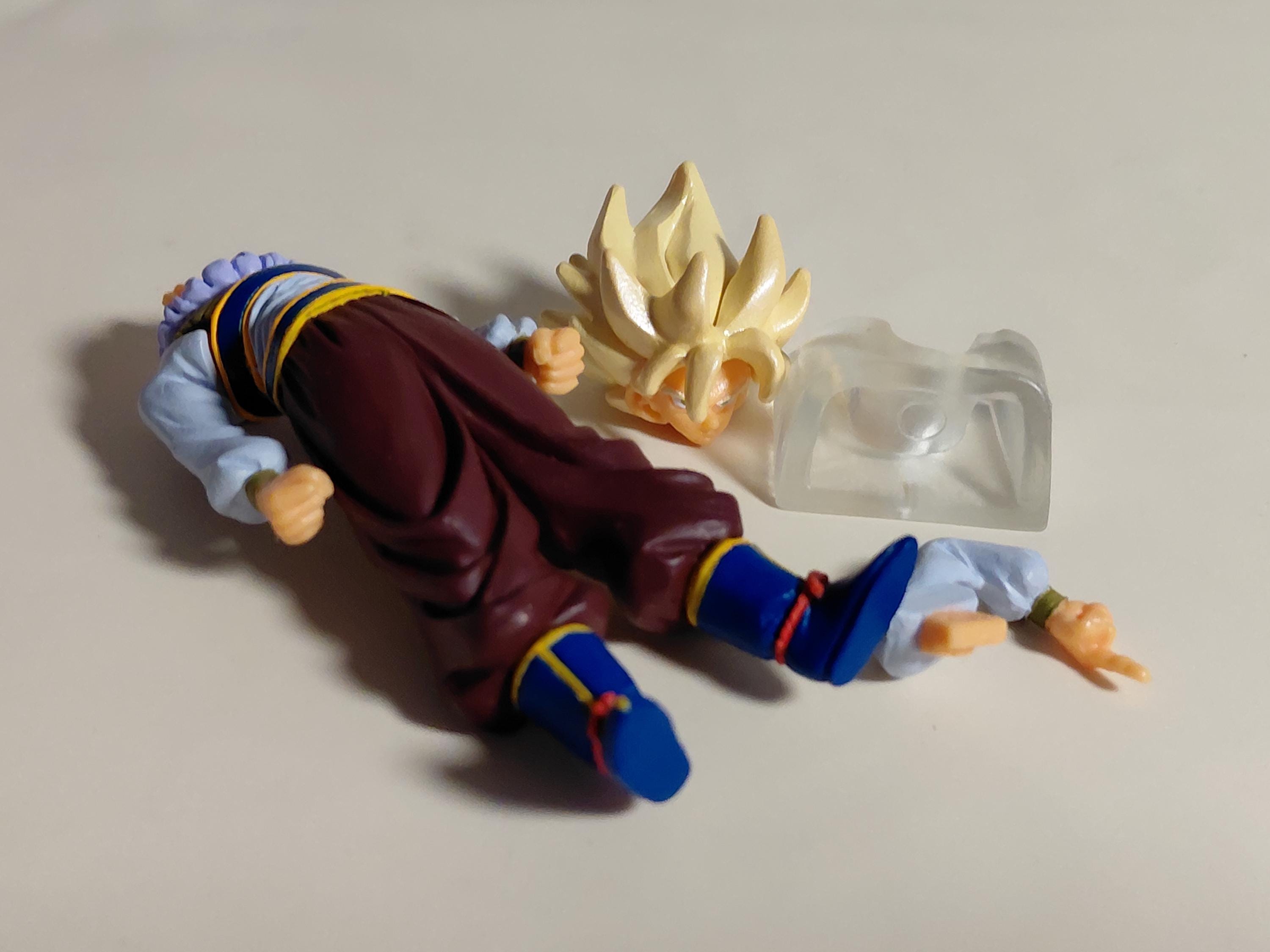 Bandai 2006 Dragon ball Z Gashapon Japan Capsule Figure Yardrat Goku, Instant Transmission