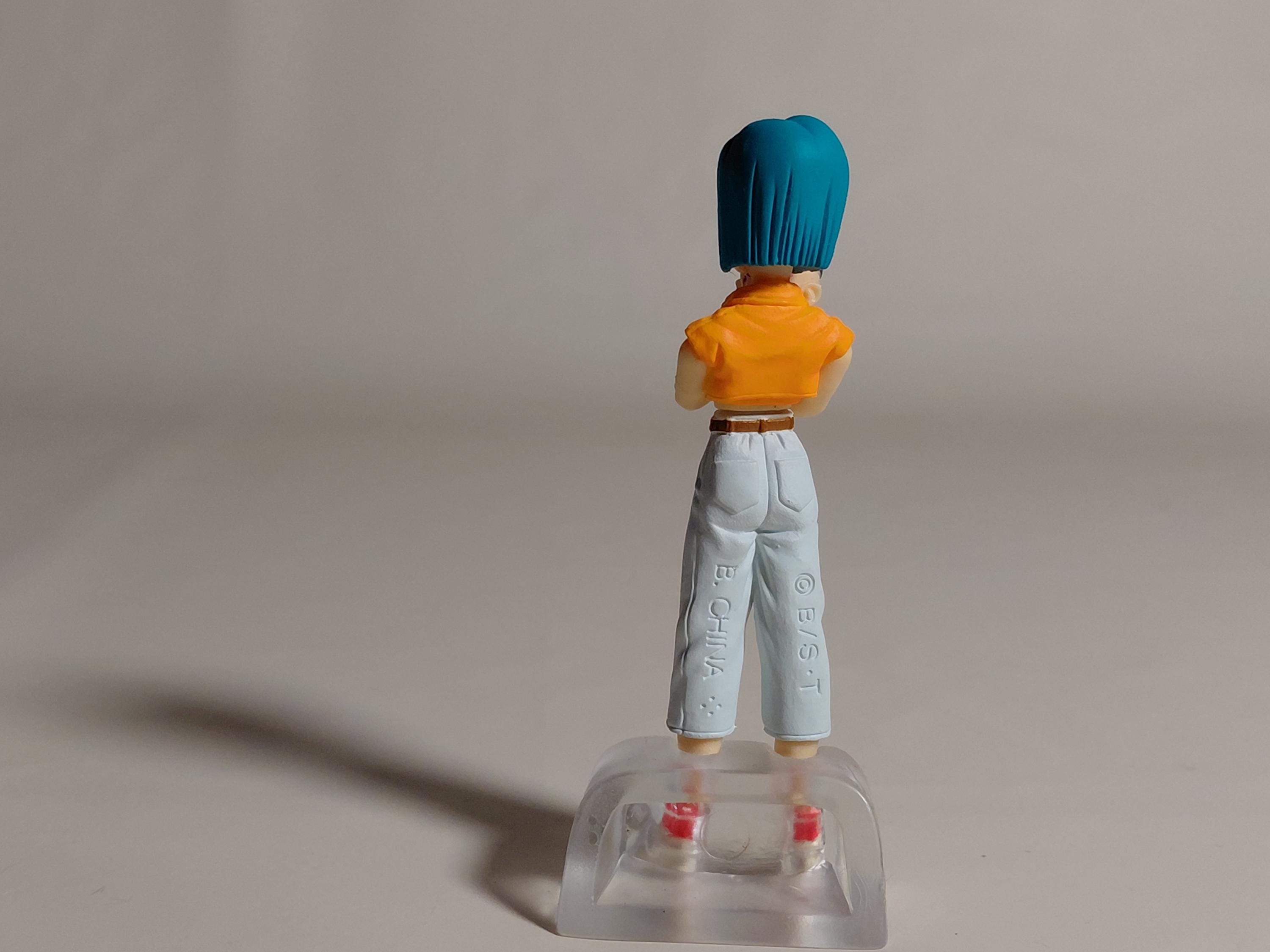 DRAGON BALL Z Gashapon Figure Bulma With Baby Trunks HG Dragon Ball Kai