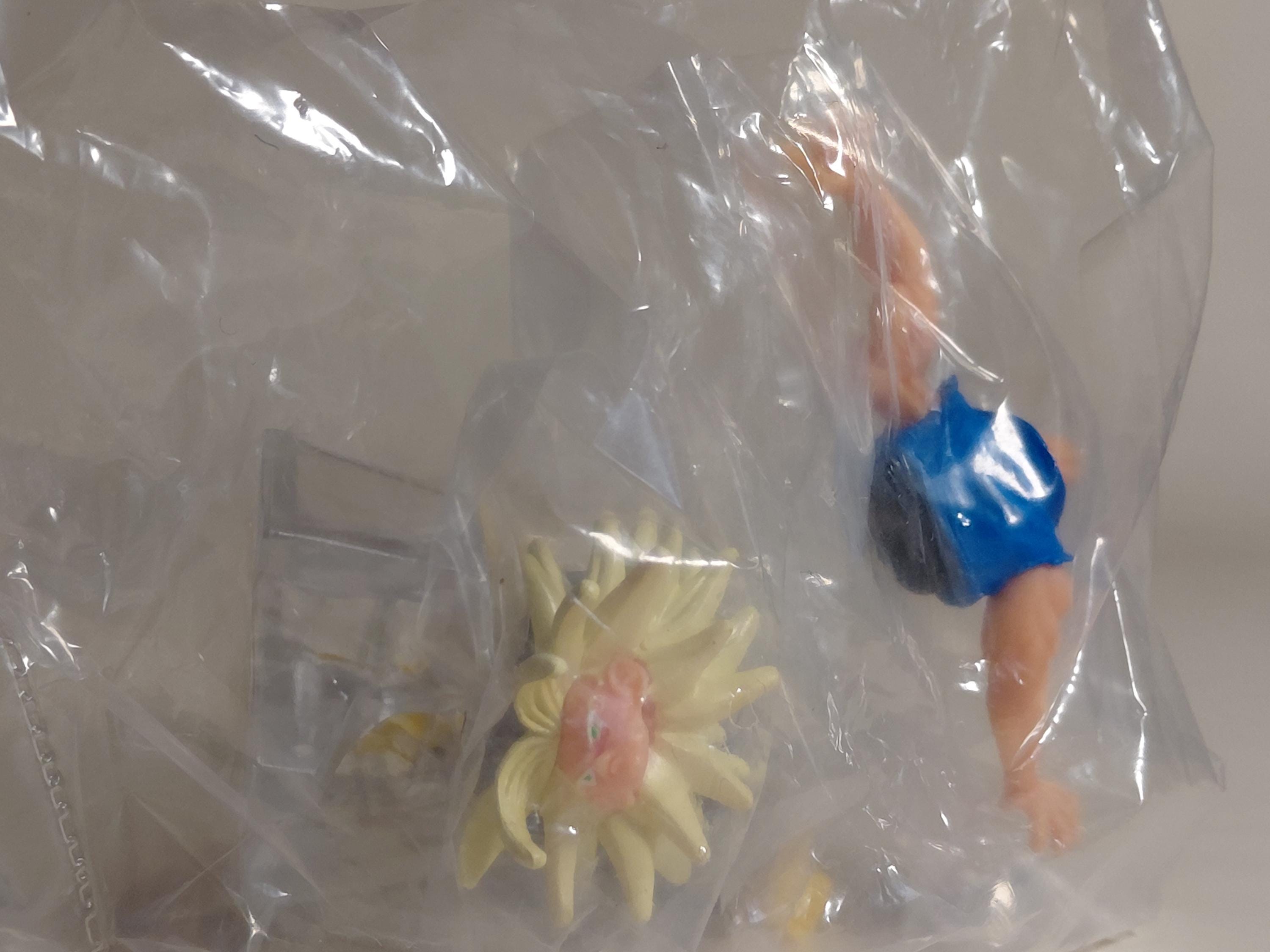 HG 21 Vintage Dragon Ball Z Unopened Trunks Gashapon Toy Bandai Genuine JP