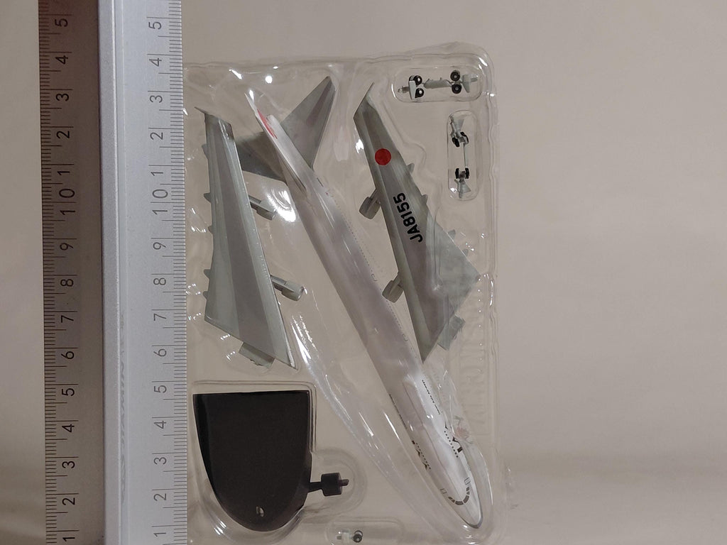 F-toys' JAL Wing Collection Boeing 747-200