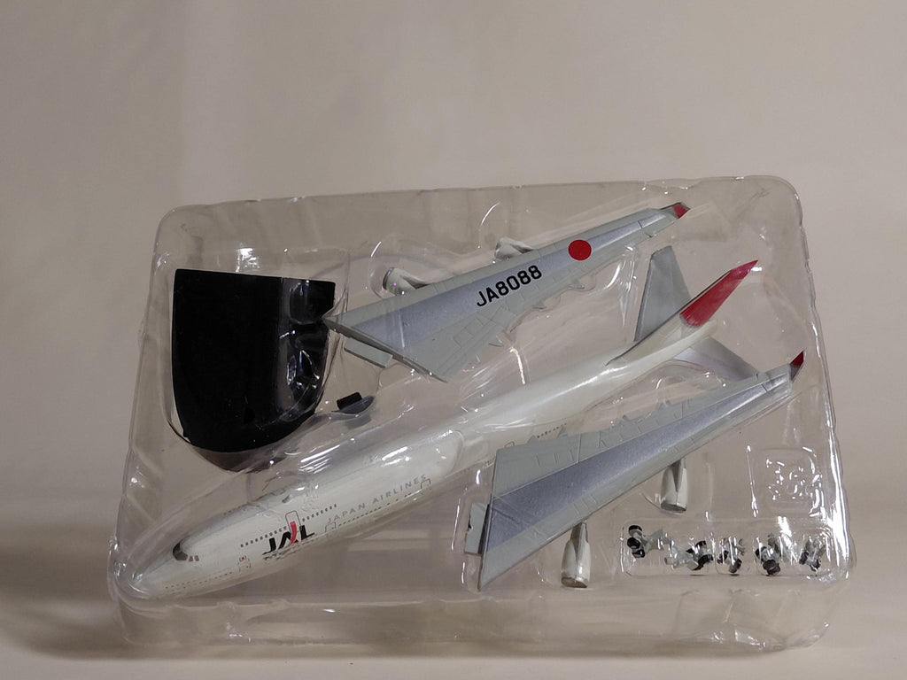 JAL Boeing 747-400 JA8088