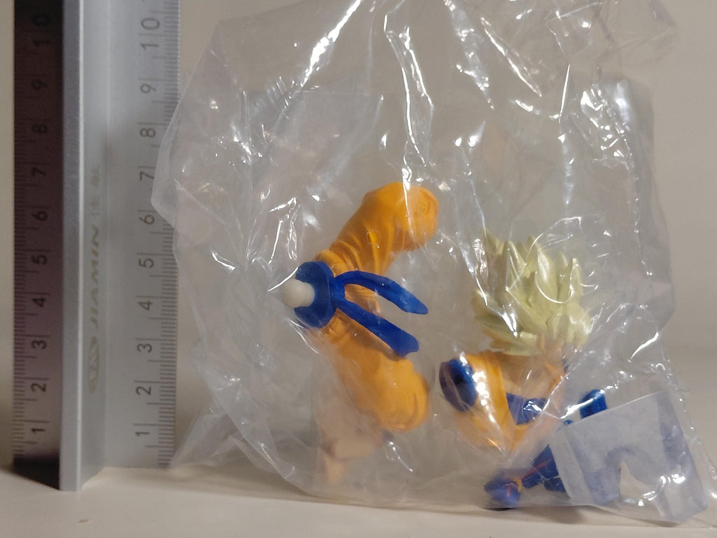 Bandai HG Dragon Ball Z Action Pose Super Saiyan Son Goku