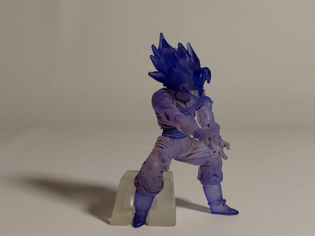 Bandai HG Dragon Ball Z 14 Super Saiyan Son Goku Clear Purple