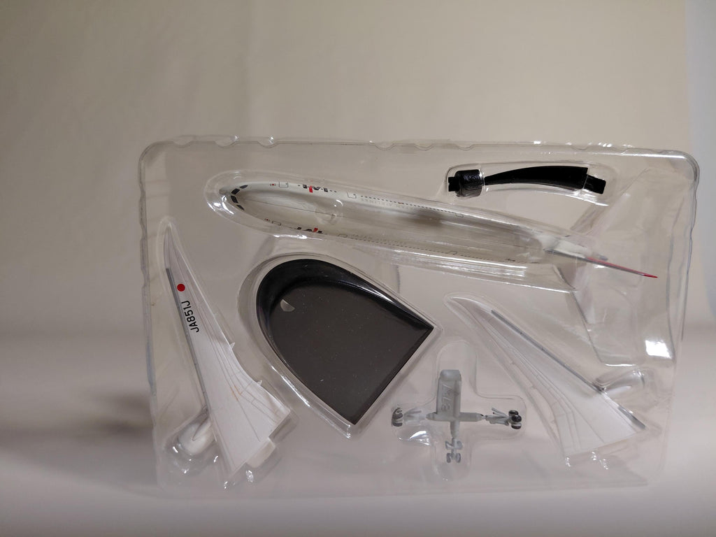 JAL Wing Collection BOEING 787-8 F-toys 1/500
