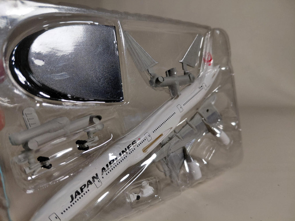 F-toys 1/500 JAL Wing Collection 6 #4 Boeing 777-300