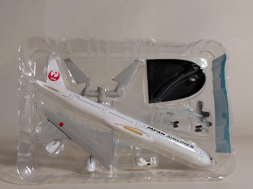 F-toys 1/500 JAL Wing Collection 6 #5. Boeing B777-300ER Japan Airlines