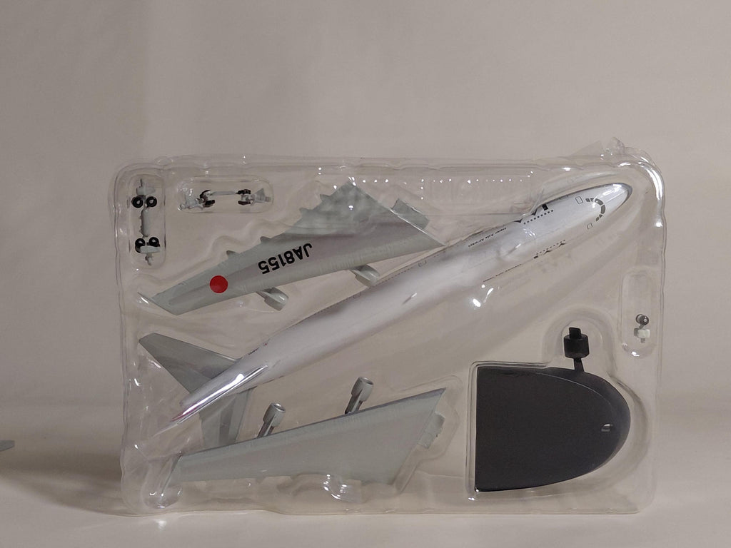 F-toys' JAL Wing Collection Boeing 747-200
