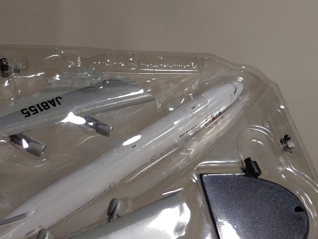 F-toys' JAL Wing Collection Boeing 747-200