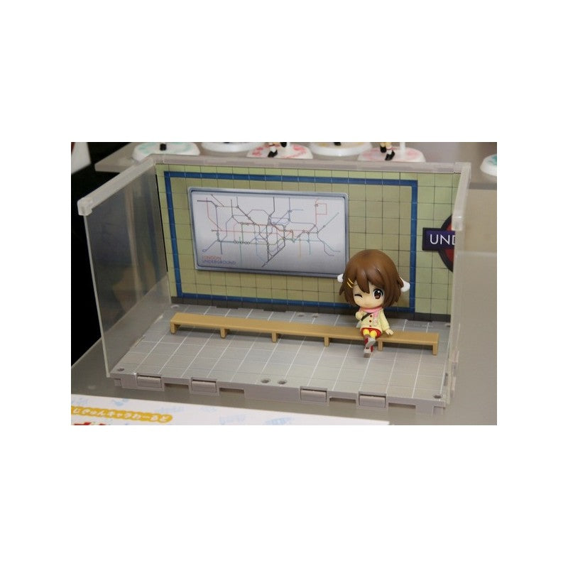 K-ON! - YUI HIRASAWA (Figura + Escenario) - Chibi Kyun-Chara Banpresto