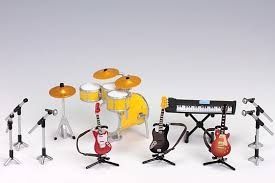 Trading Figure: Musical Instrument Set – "Ichiban Kuji Premium: K-On!! ~Round 2!~" Prize I: Kyun-Chara ~School Festival Again! Ver.~
