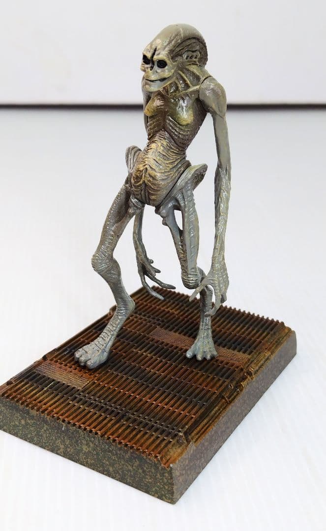Alien - Konami SF Movie Select. Vol.2 - New Born (Alien Resurrection)
