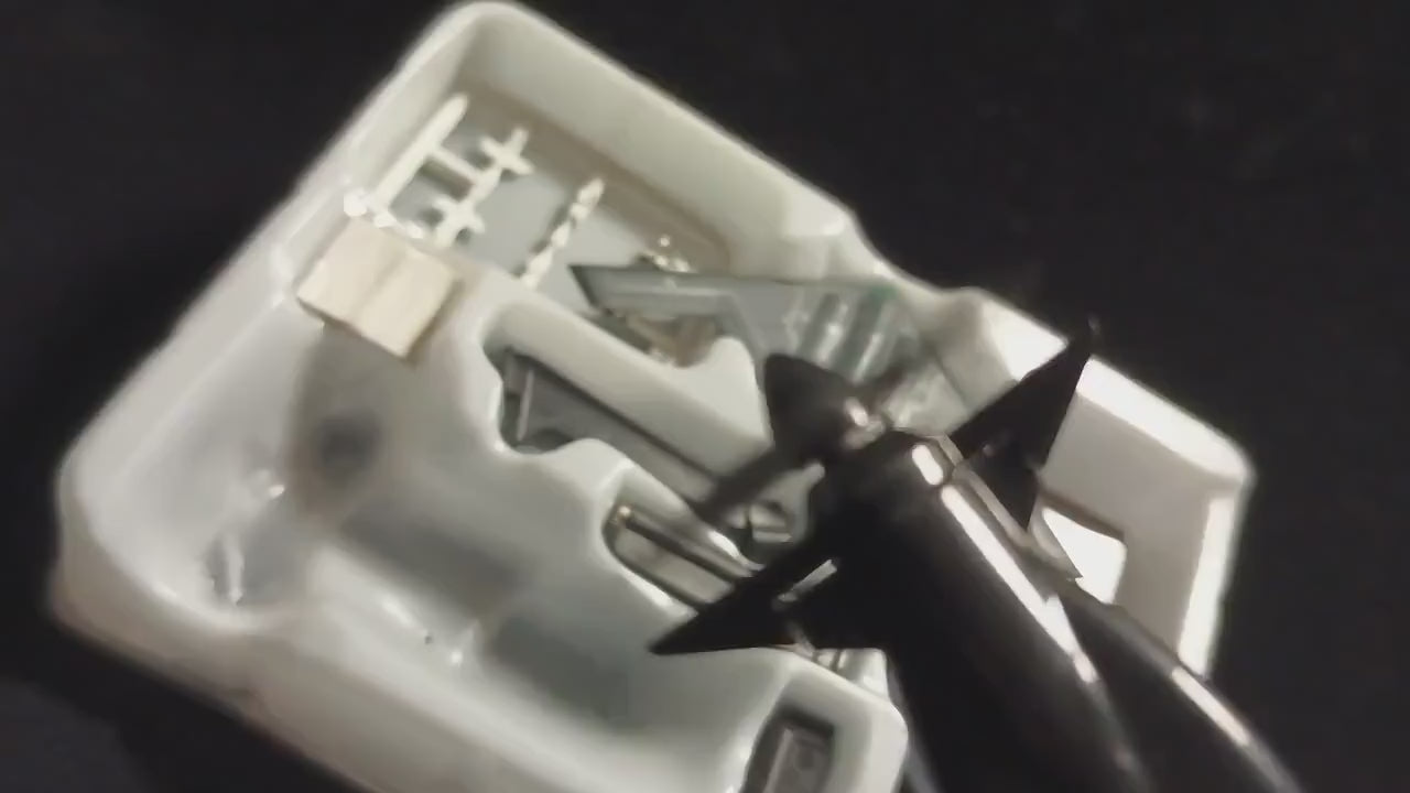 1/700 Northrop B-2 (without lines) + Micro Aerial Motor "Takara Wings of the world Series 1"