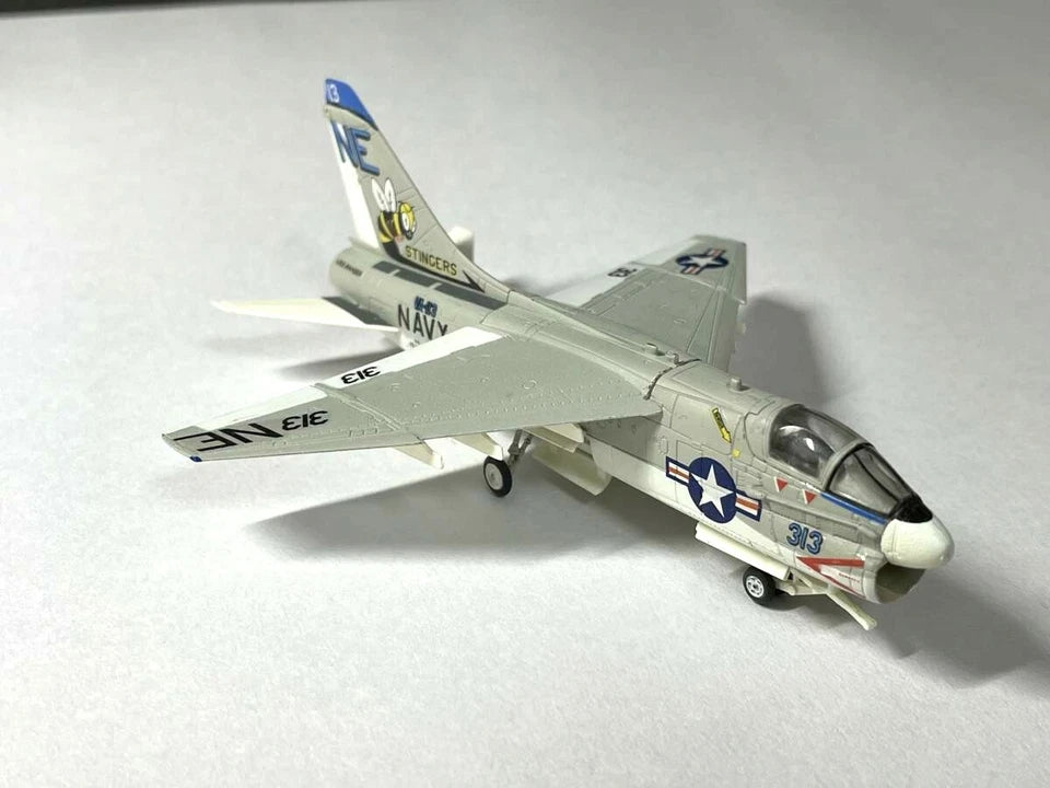 1/144 F-toys U.S.NAVY Collection vol.1 #3a A-7E Corsair II U.S.NAVY VA-113 Stingers